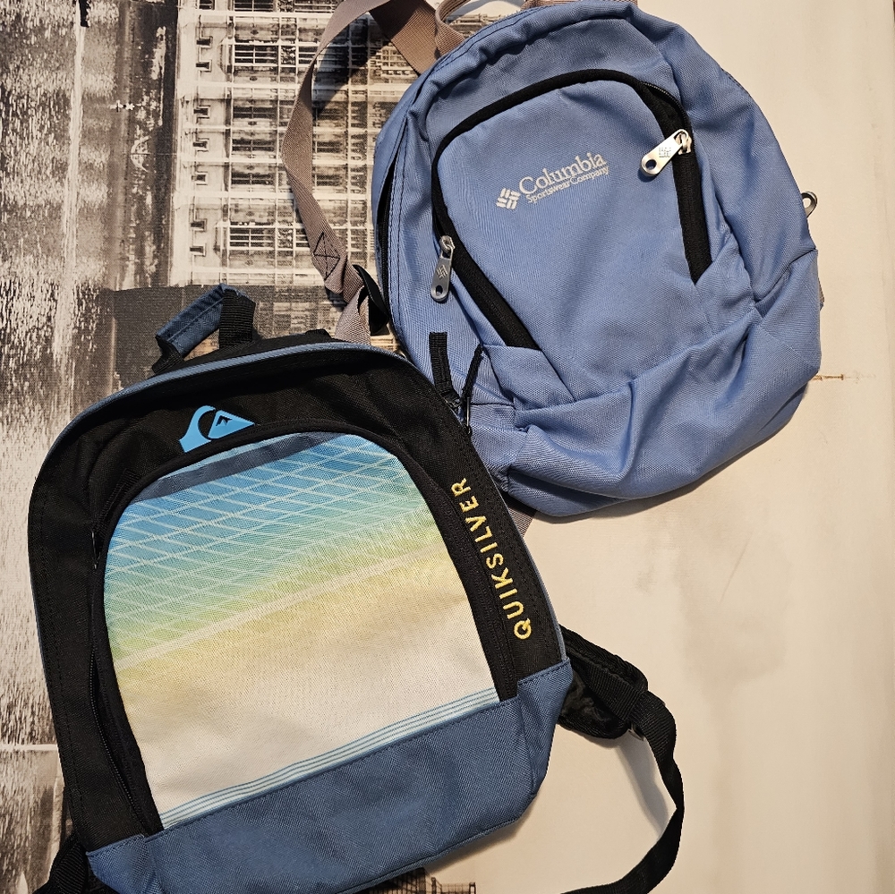 Set of 2 kids , girls, Small backpack #1 Columbia #2 Quicksilver !!